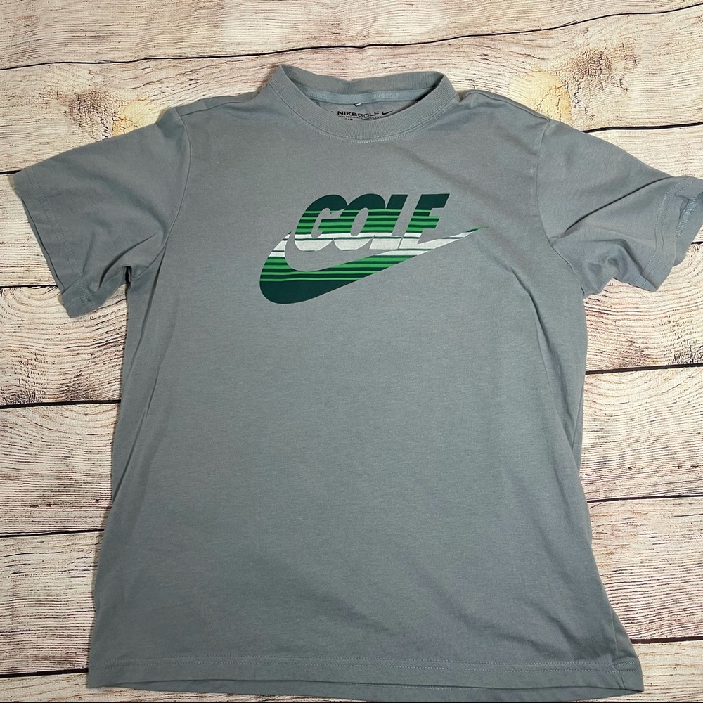 Nike dry fit youth medium golf T-shirt